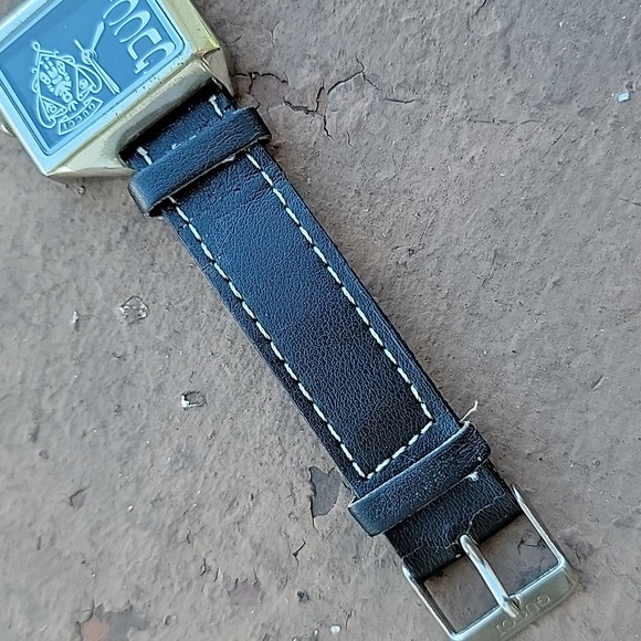 Vintage Gucci Watch - Picture 2 of 11